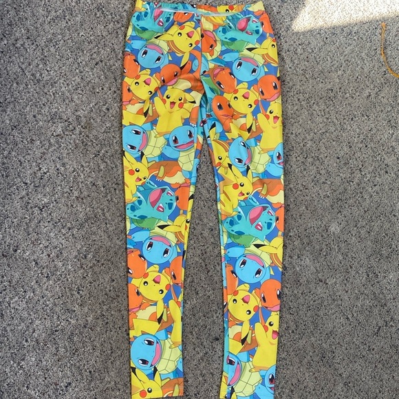Pokémon Leggings Women’s Sz M/L Kanto Starters NWT - Picture 1 of 5
